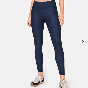 Outdoor voices warmup legging